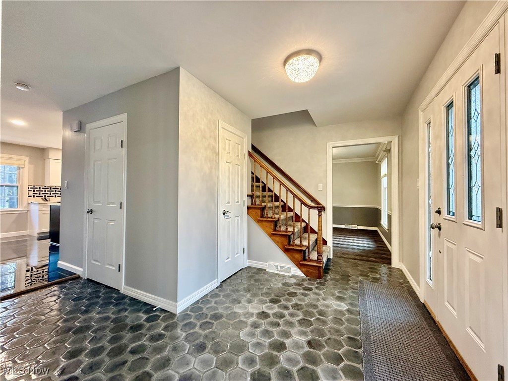 34 Chadbourne Drive Hudson OH 44236