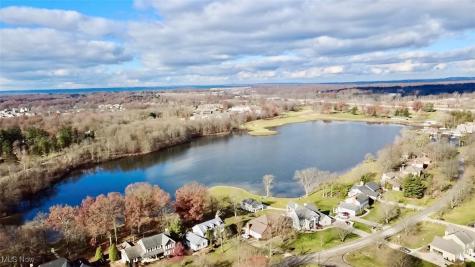 34 Chadbourne Drive Hudson OH 44236