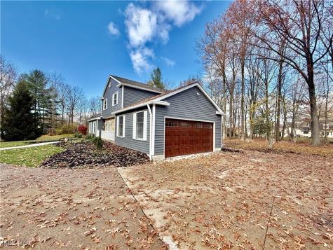 34 Chadbourne Drive Hudson OH 44236