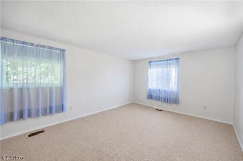 9481 Yorkview Drive North Royalton OH 44133