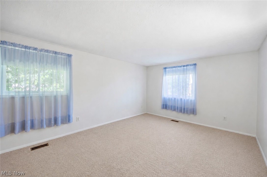 9481 Yorkview Drive North Royalton OH 44133