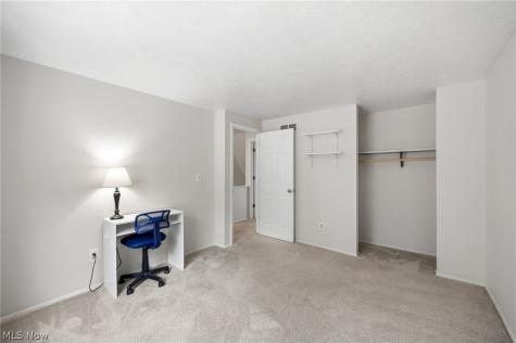 9481 Yorkview Drive North Royalton OH 44133