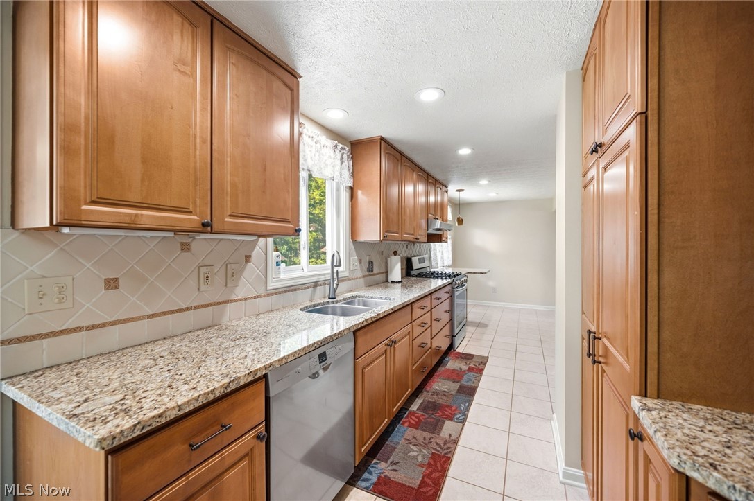 9481 Yorkview Drive North Royalton OH 44133