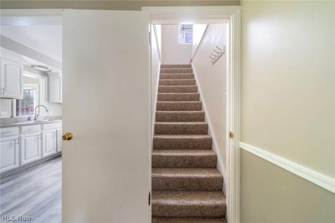 446 Ewing Road Youngstown OH 44512