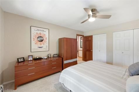 233 Sunset Road Avon Lake OH 44012
