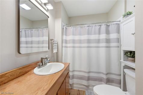 233 Sunset Road Avon Lake OH 44012