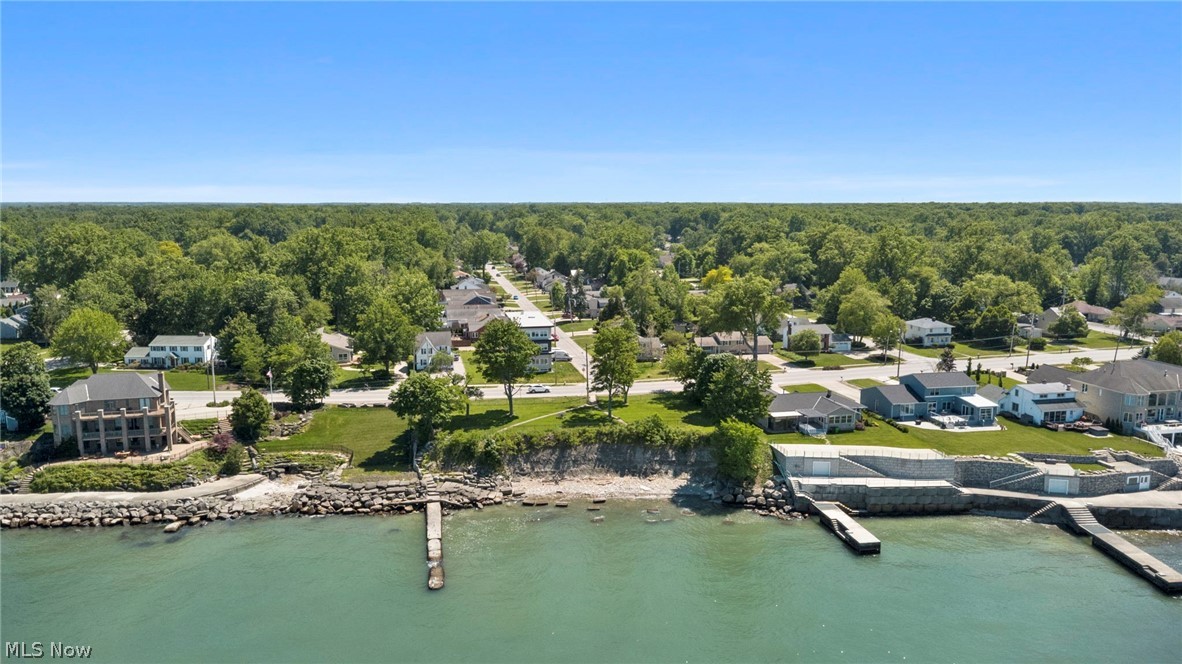 233 Sunset Road Avon Lake OH 44012
