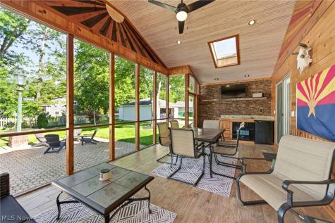 233 Sunset Road Avon Lake OH 44012