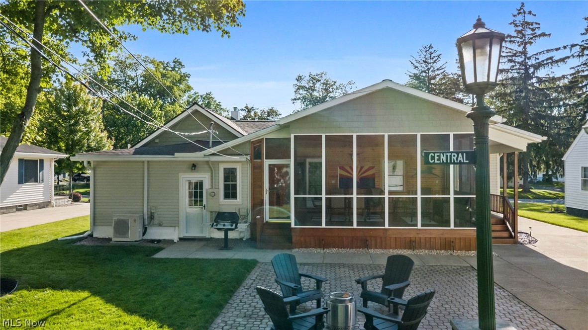 233 Sunset Road Avon Lake OH 44012