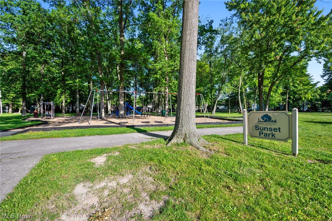 233 Sunset Road Avon Lake OH 44012