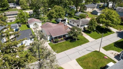 233 Sunset Road Avon Lake OH 44012