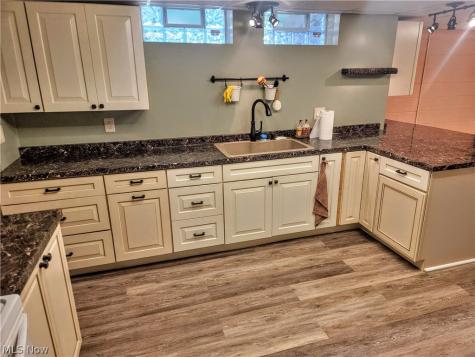 14000 Bagley Road Middleburg Heights OH 44130