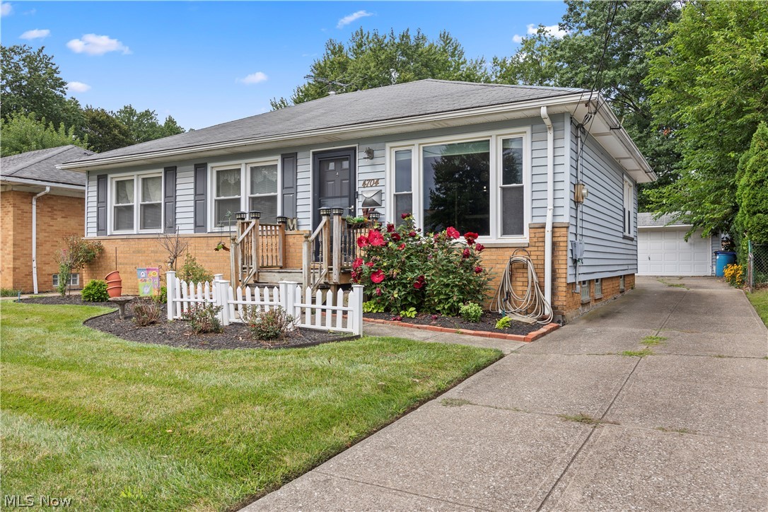 4704 W 156th Street Cleveland OH 44135