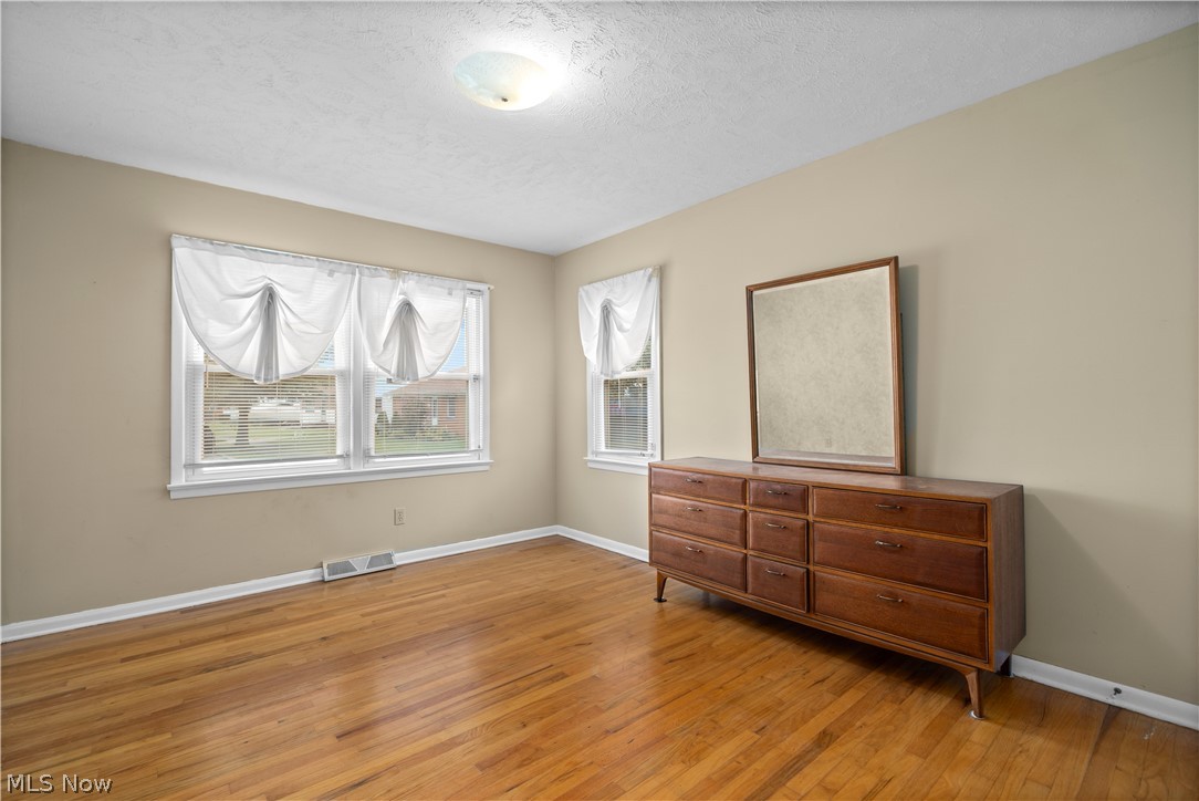4704 W 156th Street Cleveland OH 44135