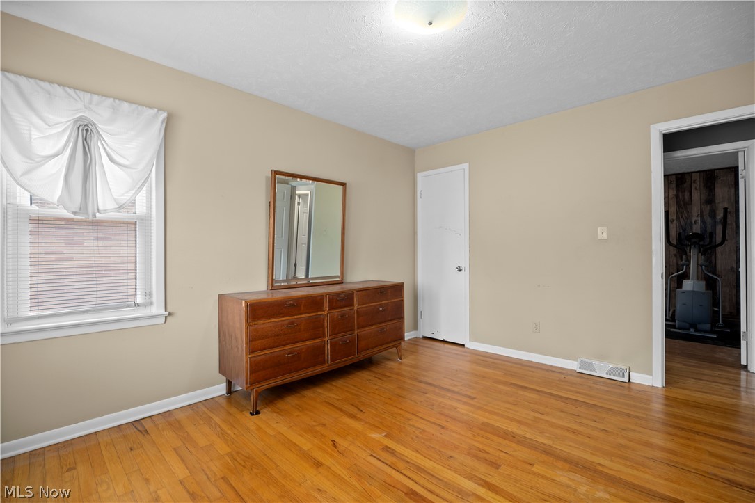 4704 W 156th Street Cleveland OH 44135