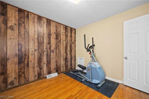 4704 W 156th Street Cleveland OH 44135