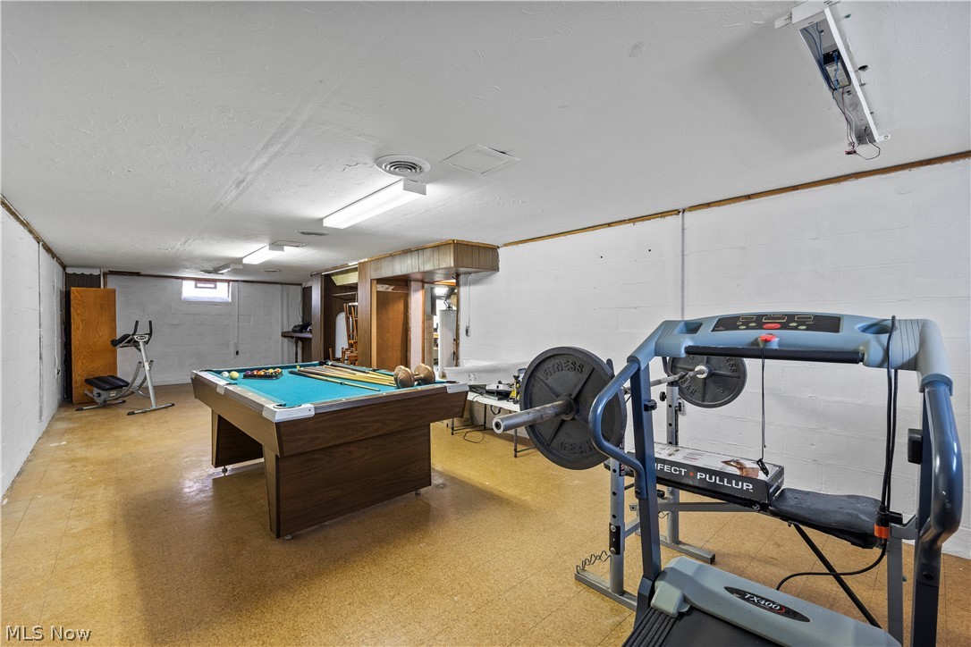 4704 W 156th Street Cleveland OH 44135