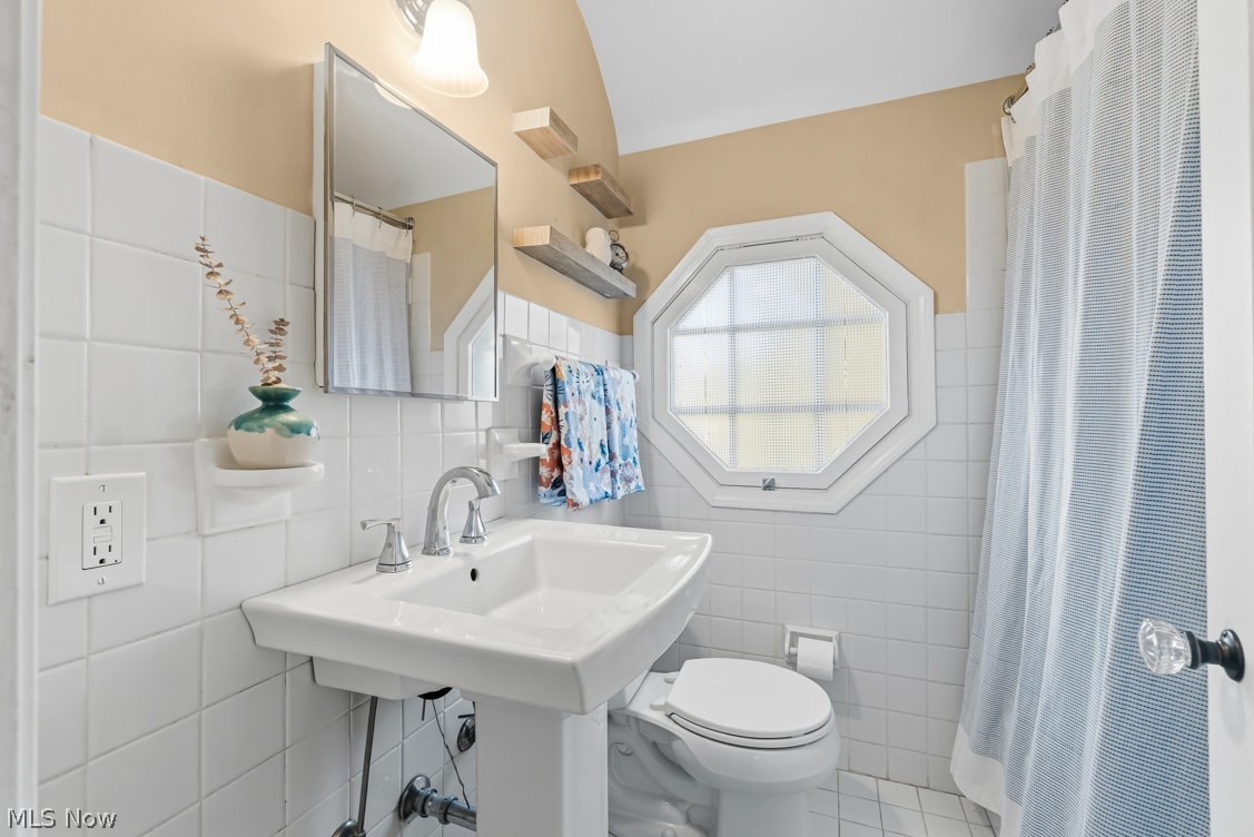 3185 Belvoir Boulevard Shaker Heights OH 44122