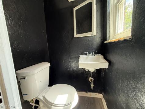 2257 N Taylor Road Cleveland Heights OH 44112