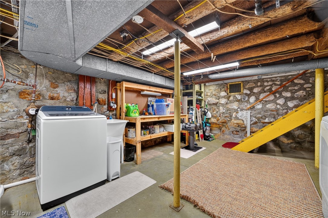 538 Center Road Conneaut OH 44030