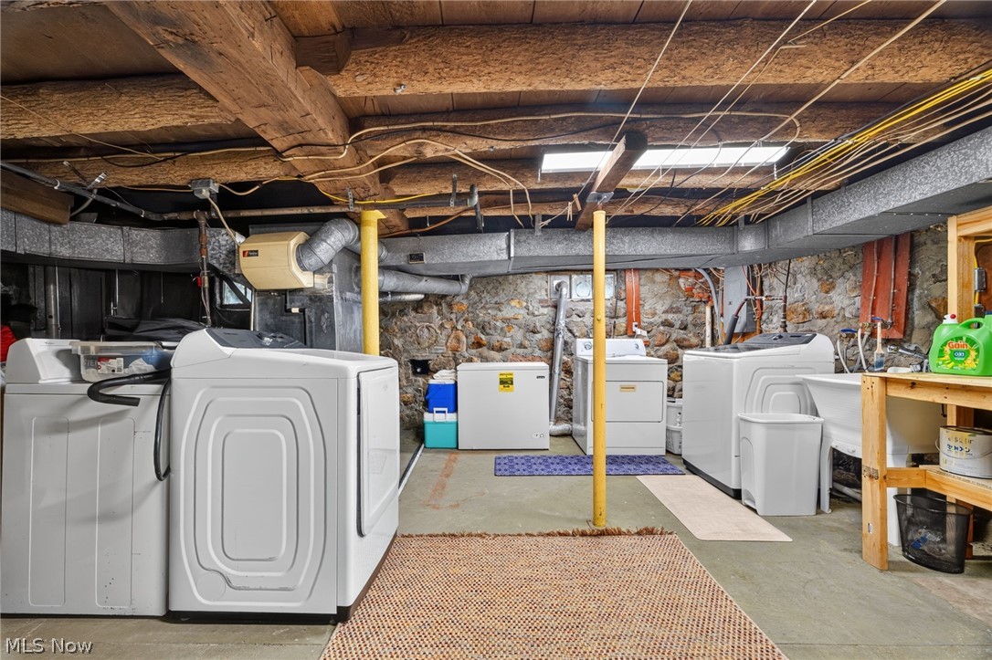 538 Center Road Conneaut OH 44030
