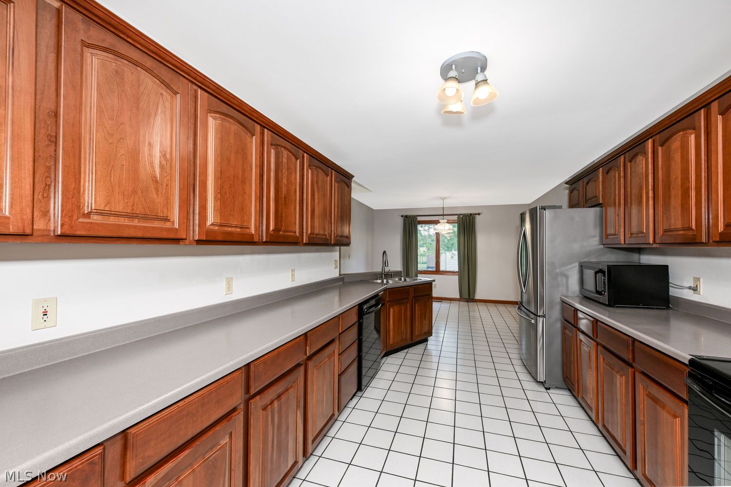 106 S Hametown Road Copley OH 44321