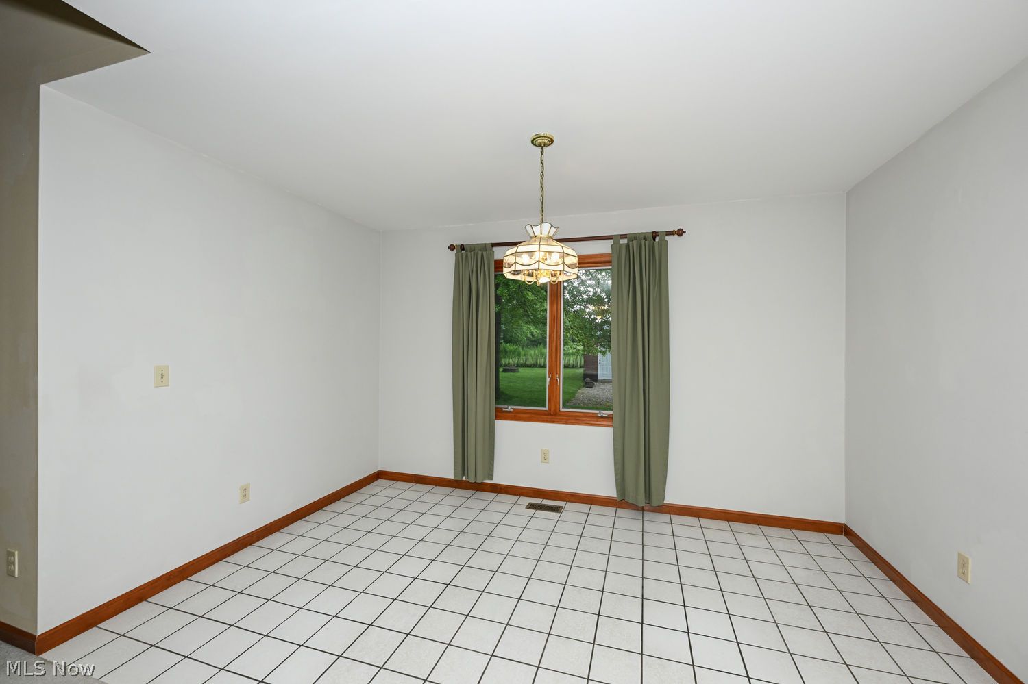 106 S Hametown Road Copley OH 44321