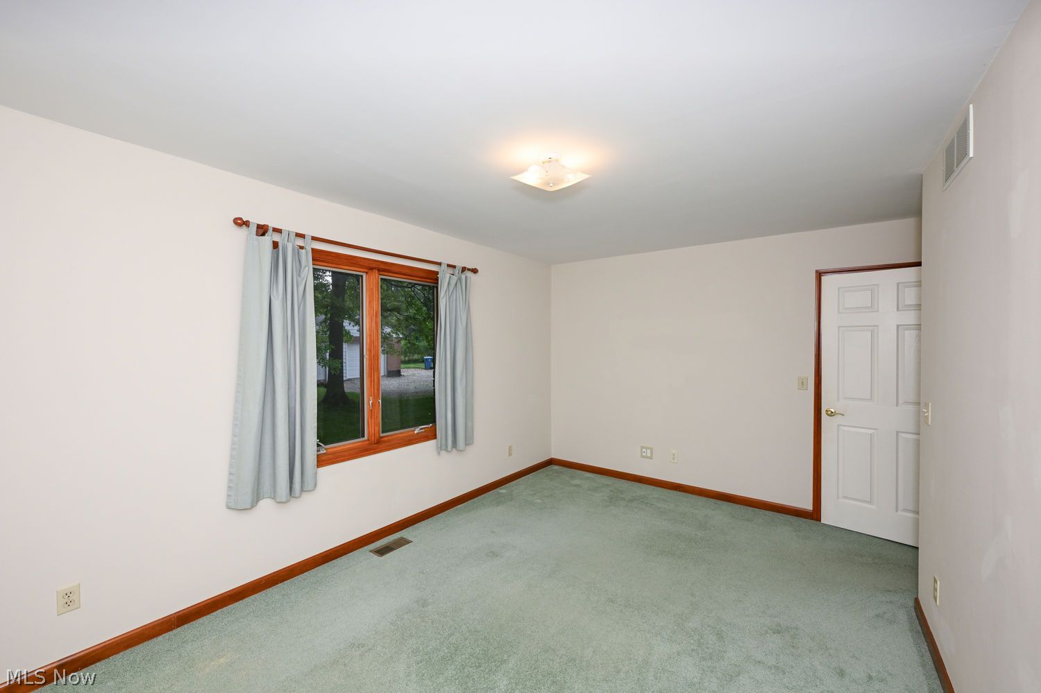 106 S Hametown Road Copley OH 44321
