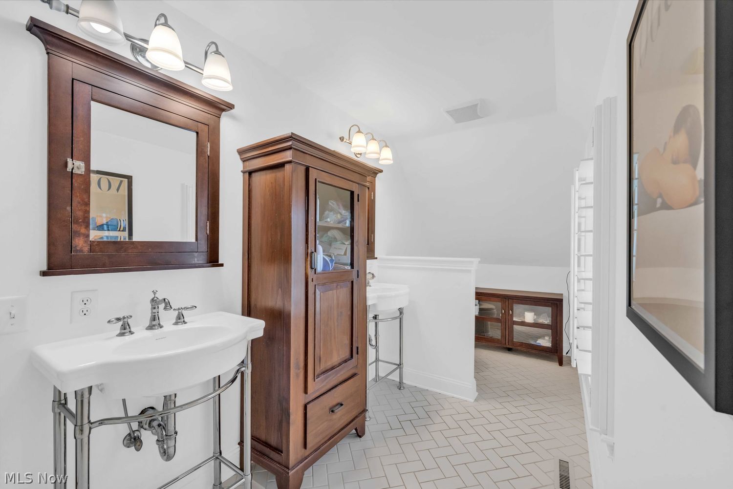 19637 Beach Cliff Boulevard Rocky River OH 44116