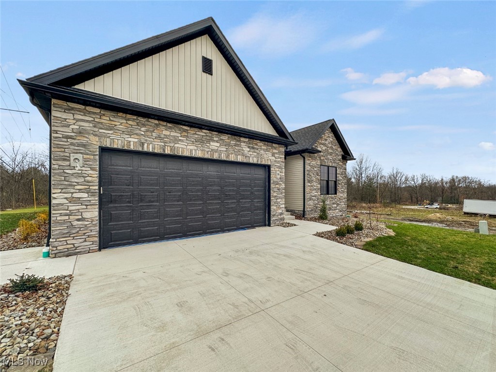 11 Villa Theresa Lane Canfield OH 44406