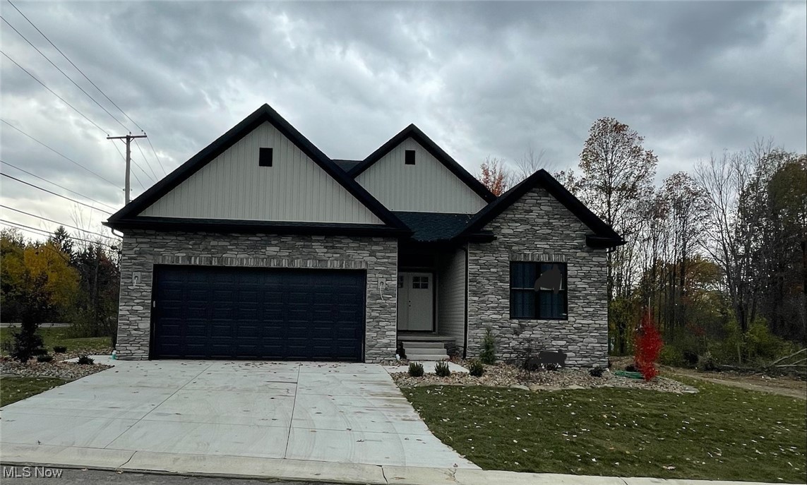 11 Villa Theresa Lane Canfield OH 44406