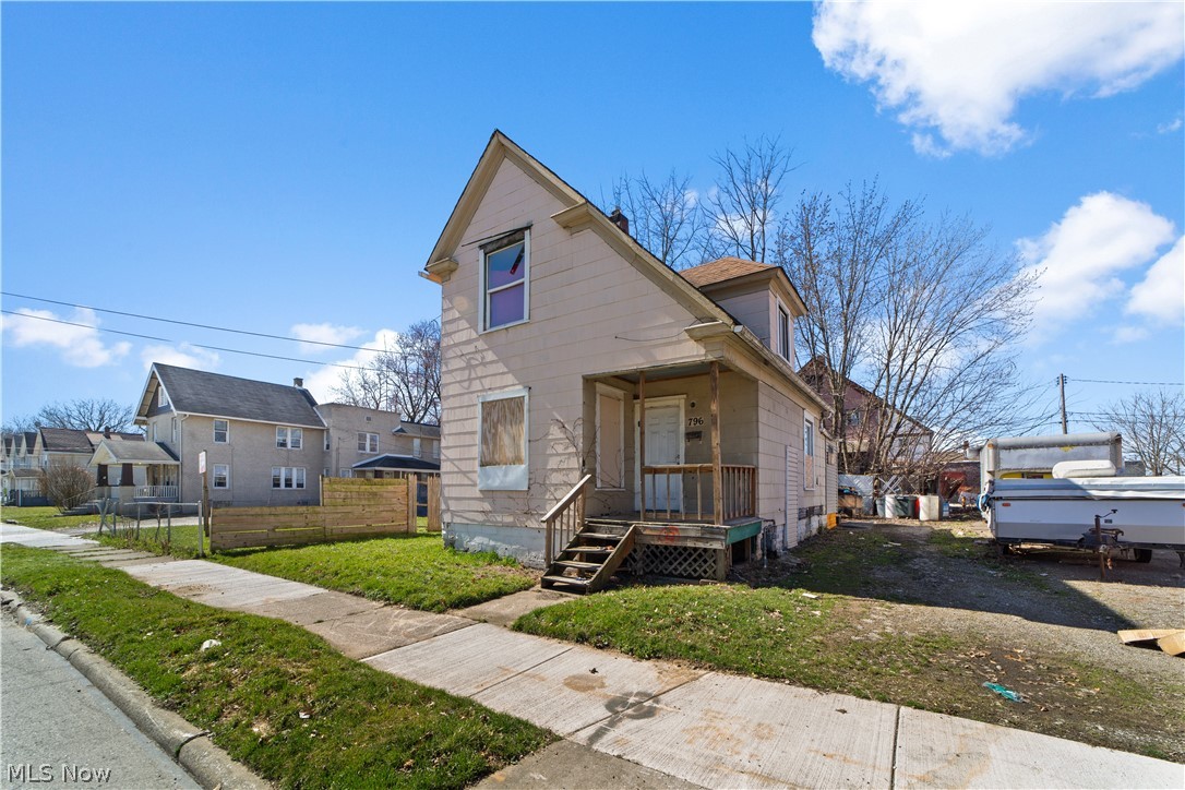 796 Sherman Akron OH 44311