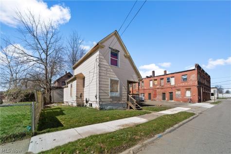 796 Sherman Akron OH 44311