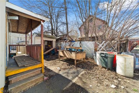 796 Sherman Akron OH 44311