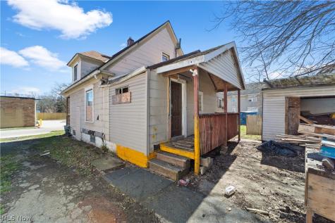 796 Sherman Akron OH 44311