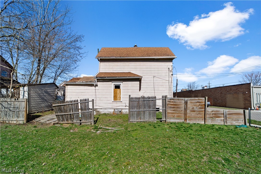 796 Sherman Akron OH 44311