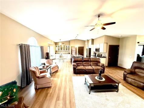 38612 Bell Road Willoughby OH 44094