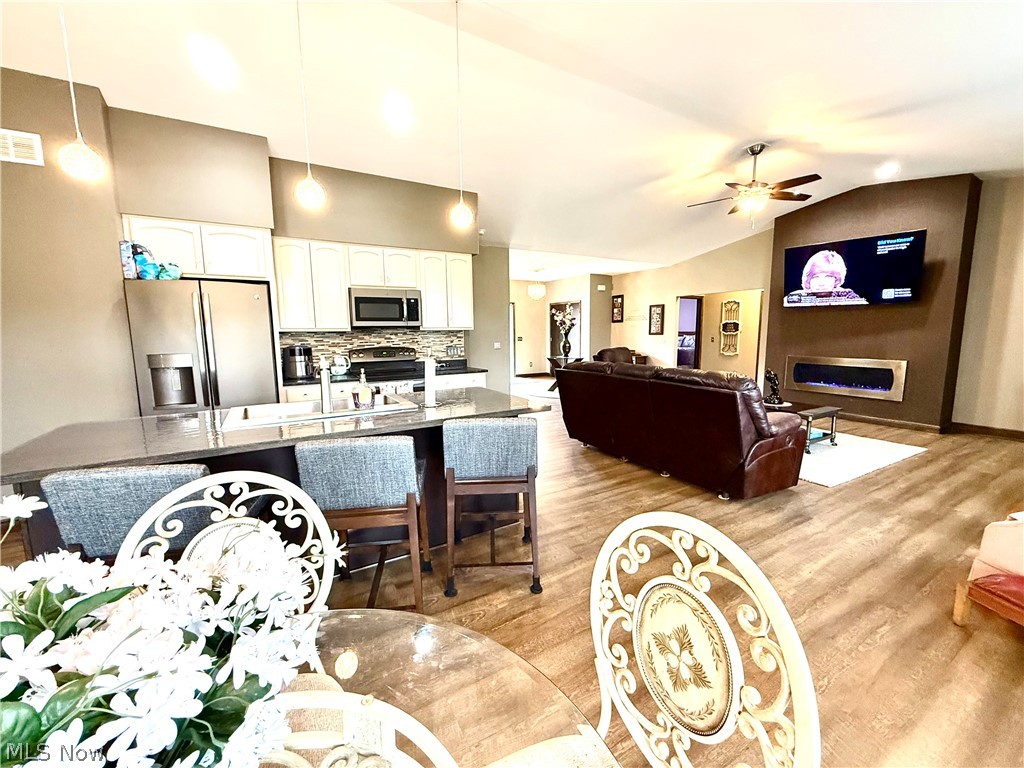 38612 Bell Road Willoughby OH 44094
