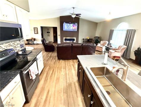 38612 Bell Road Willoughby OH 44094