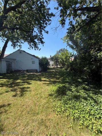 339 E 315th Street Willowick OH 44095