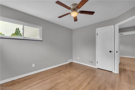 6310 Alexandria Drive Parma OH 44130