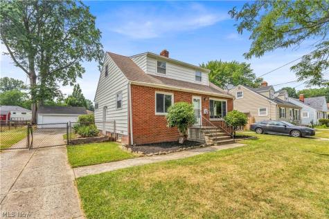6310 Alexandria Drive Parma OH 44130