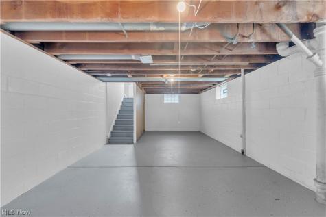 6310 Alexandria Drive Parma OH 44130