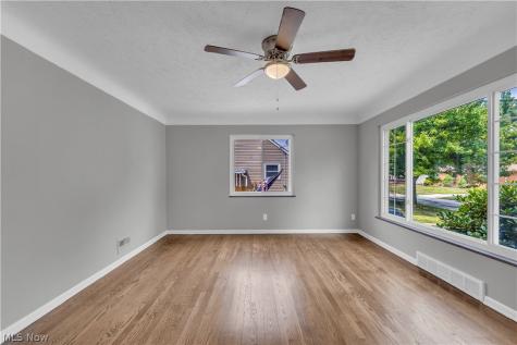 6310 Alexandria Drive Parma OH 44130