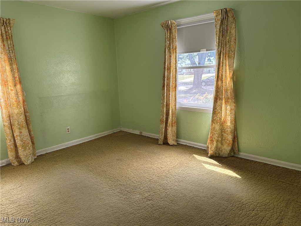6757 Beresford Avenue Parma Heights OH 44130