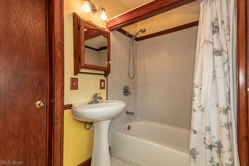 14615 Sperry Road Newbury OH 44065