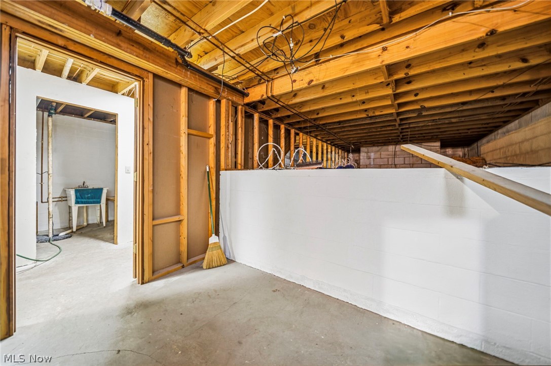 245 Woodside Avenue Jefferson OH 44047