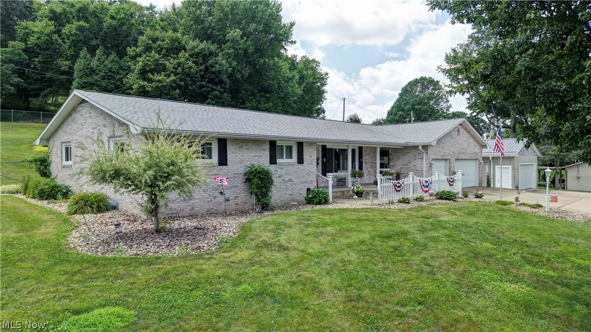 3130 Foothill Drive SE New Philadelphia OH 44663