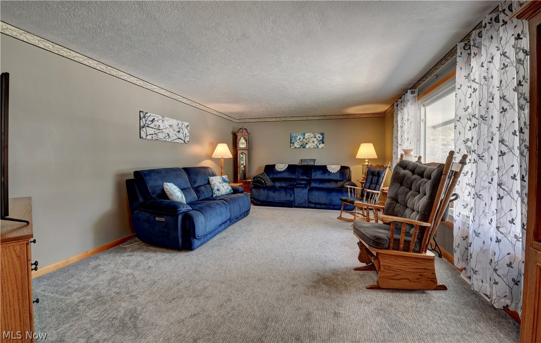 3130 Foothill Drive SE New Philadelphia OH 44663