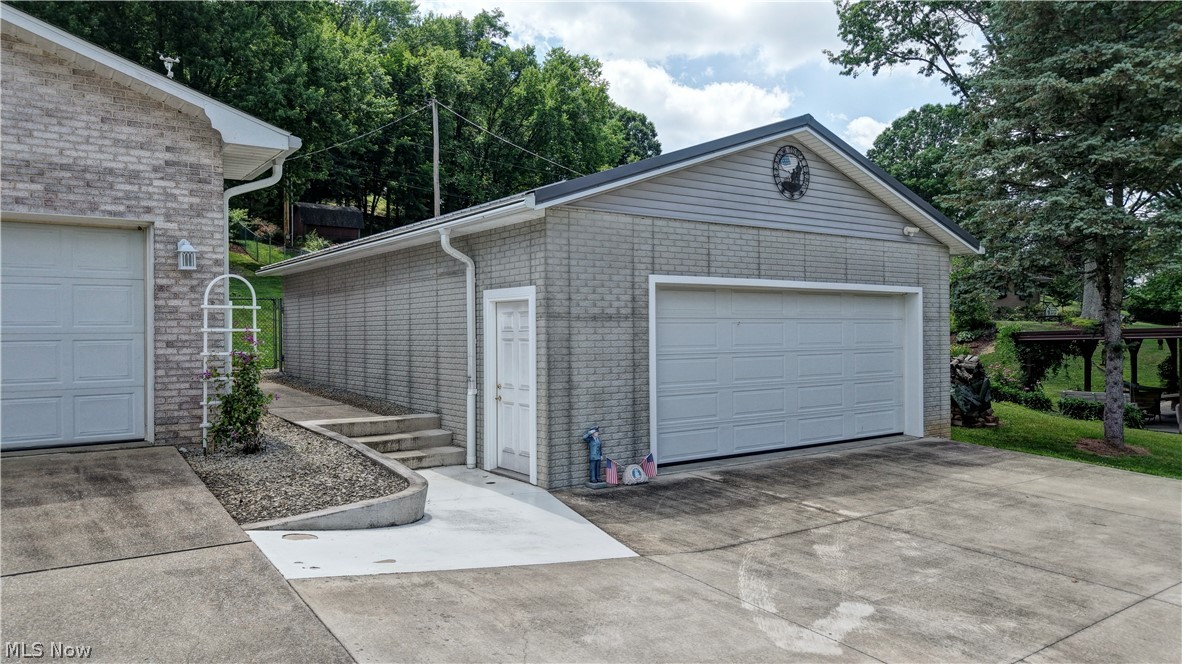 3130 Foothill Drive SE New Philadelphia OH 44663